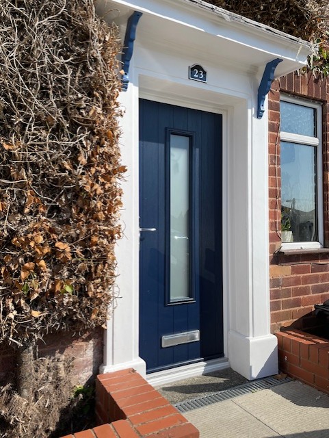 ABERCORN BLUE WITH SATIN GLASS
