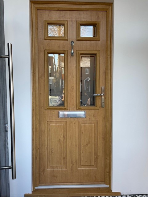 MIDDLETON 4 IRISH OAK VICTORIAN GLAS
